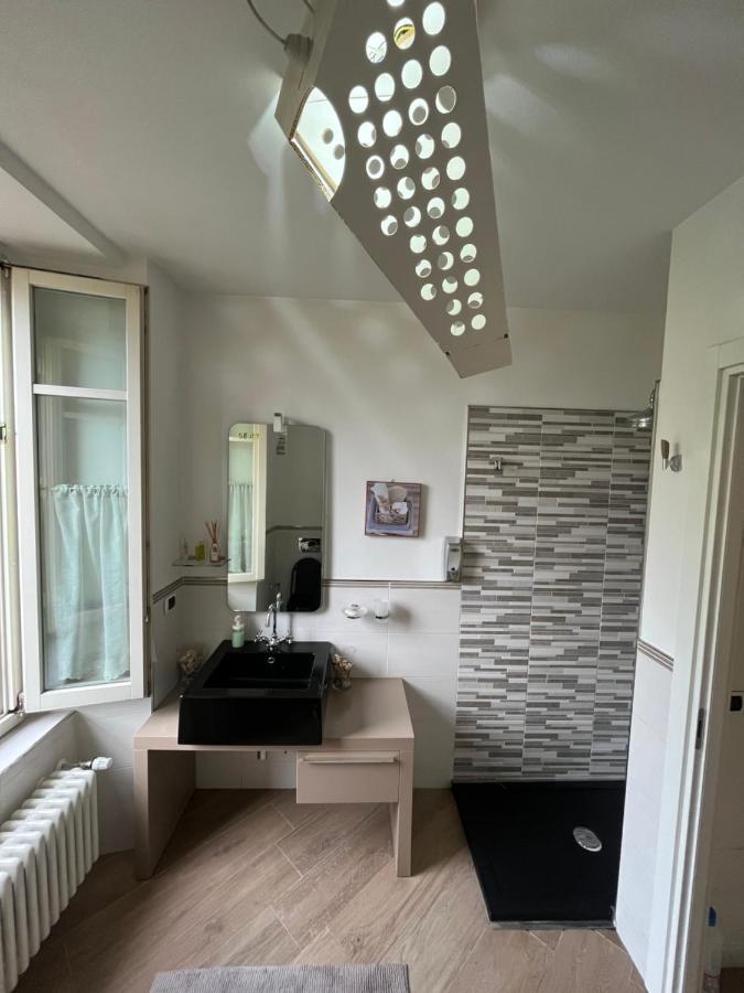 Dreams Hostel Лекко Экстерьер фото