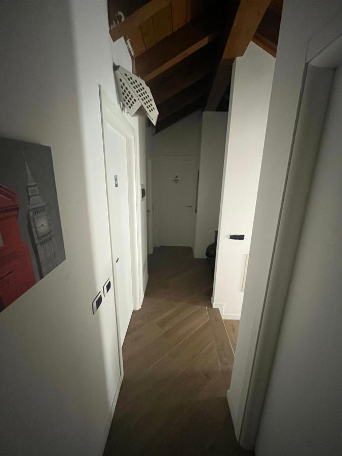 Dreams Hostel Лекко Экстерьер фото
